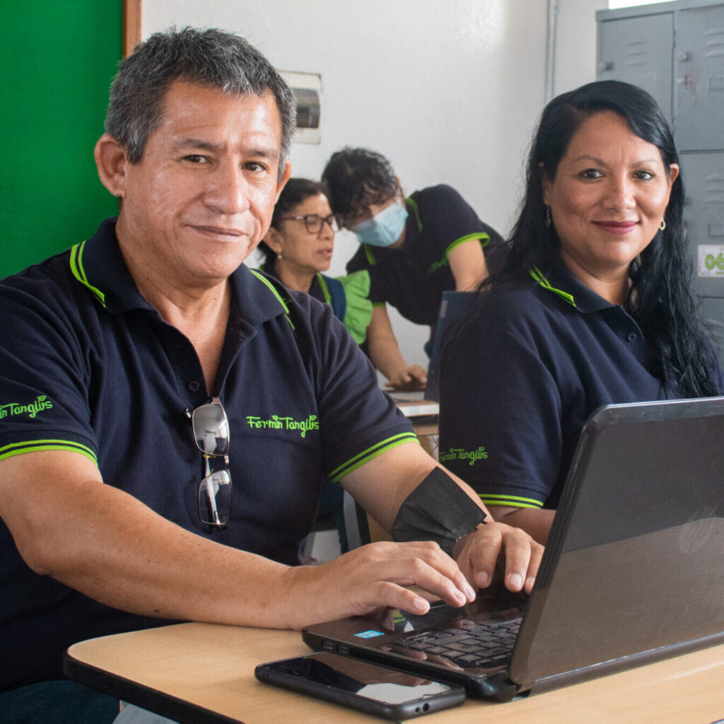 fermin tanguis, fermín tangüis, colegio fermín tangüis, colegio con piscina en san juan de miraflores, fermín tangüis plataforma, fermin tanguis plataforma