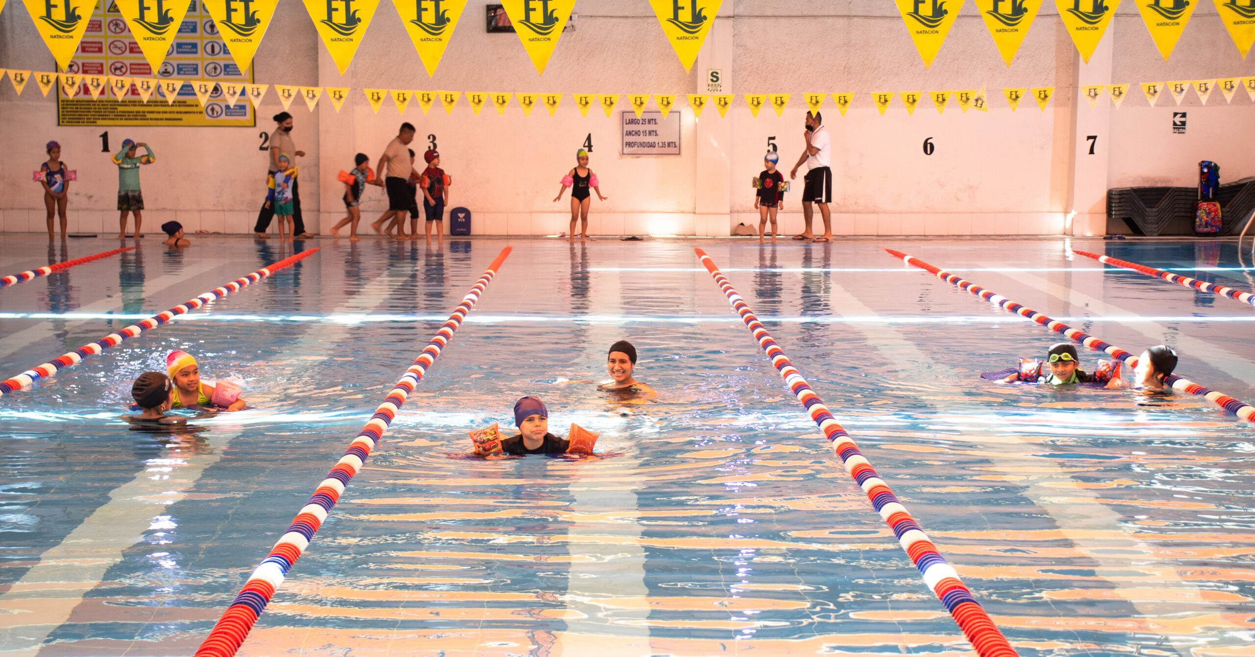 fermin tanguis, fermín tangüis, colegio fermín tangüis, colegio con piscina en san juan de miraflores, fermín tangüis plataforma, fermin tanguis plataforma